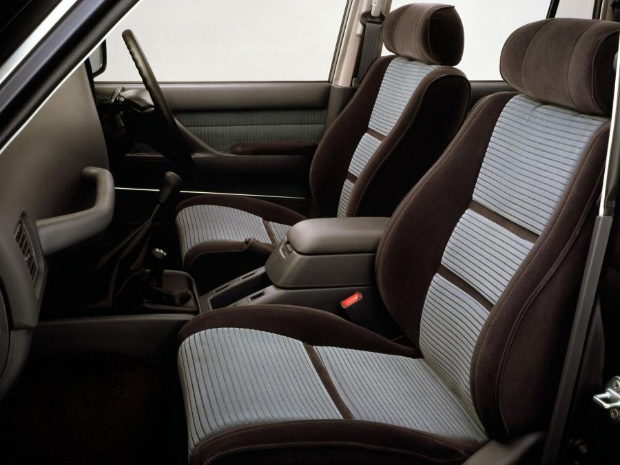  Toyota Land Cruiser 80 Wagon GX 1989 года  (JP) (фото 4 из 5)